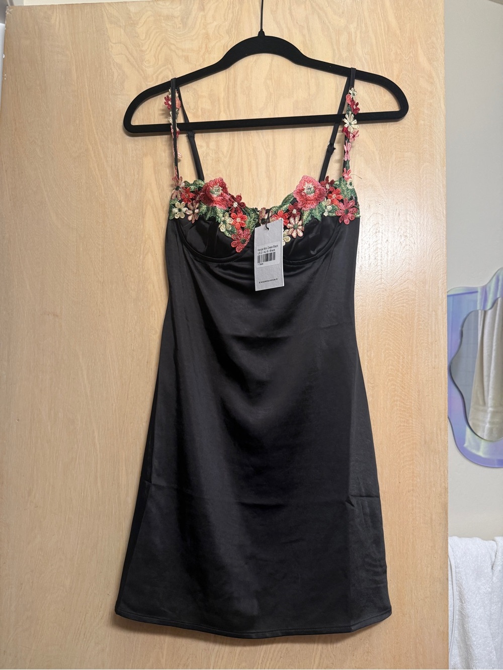 Princess Polly Kenzie Mini black dress Satin with Floral Embroidery size 2 US